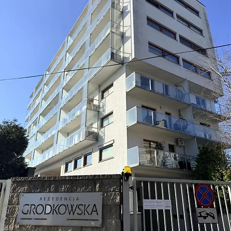 Grodkowska 3 * Warsaw